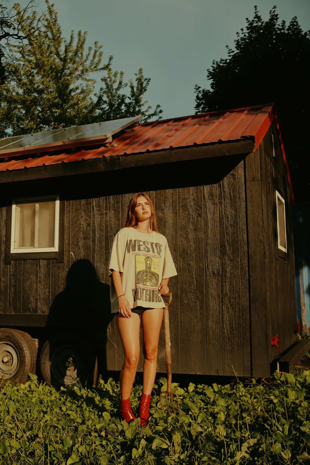 WEST OF NOTHING - RUGGED TEE